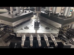 Maszyna do formowania wtryskowego z rozdmuchem