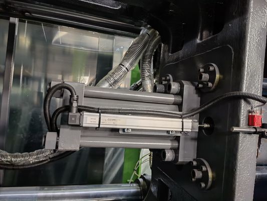 Maszyna do formowania wtryskowego z tworzyw sztucznych o mocy 160 MPa